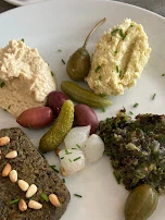 Tartinade Plate with Seaweed Tartar